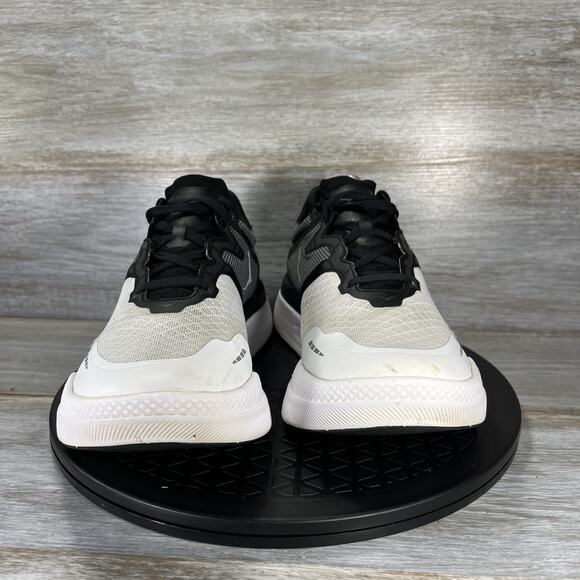 HOKA ONE ONE Woman’s Transport X Black White Running Shoes Size 9 - Picture 2 of 10